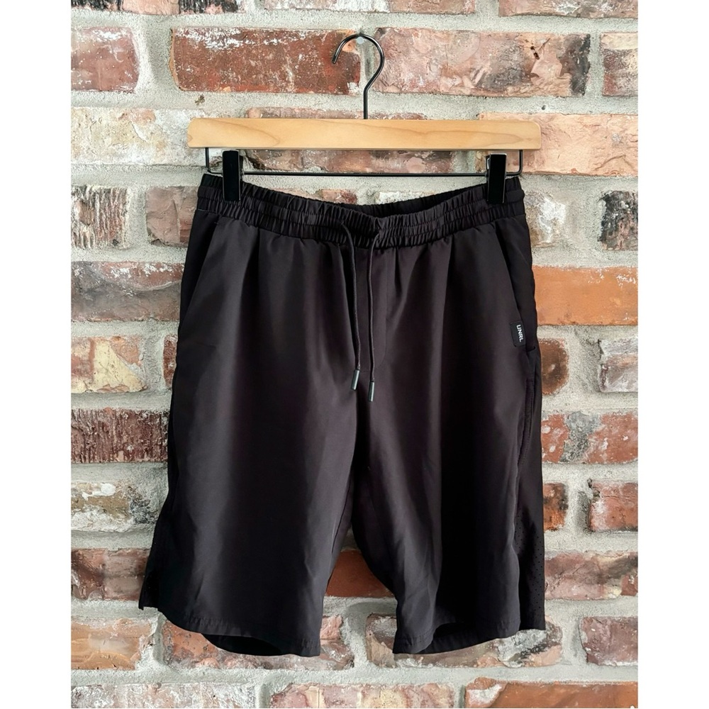 Unrl Black Stride Shorts 8.5 Inseam, S